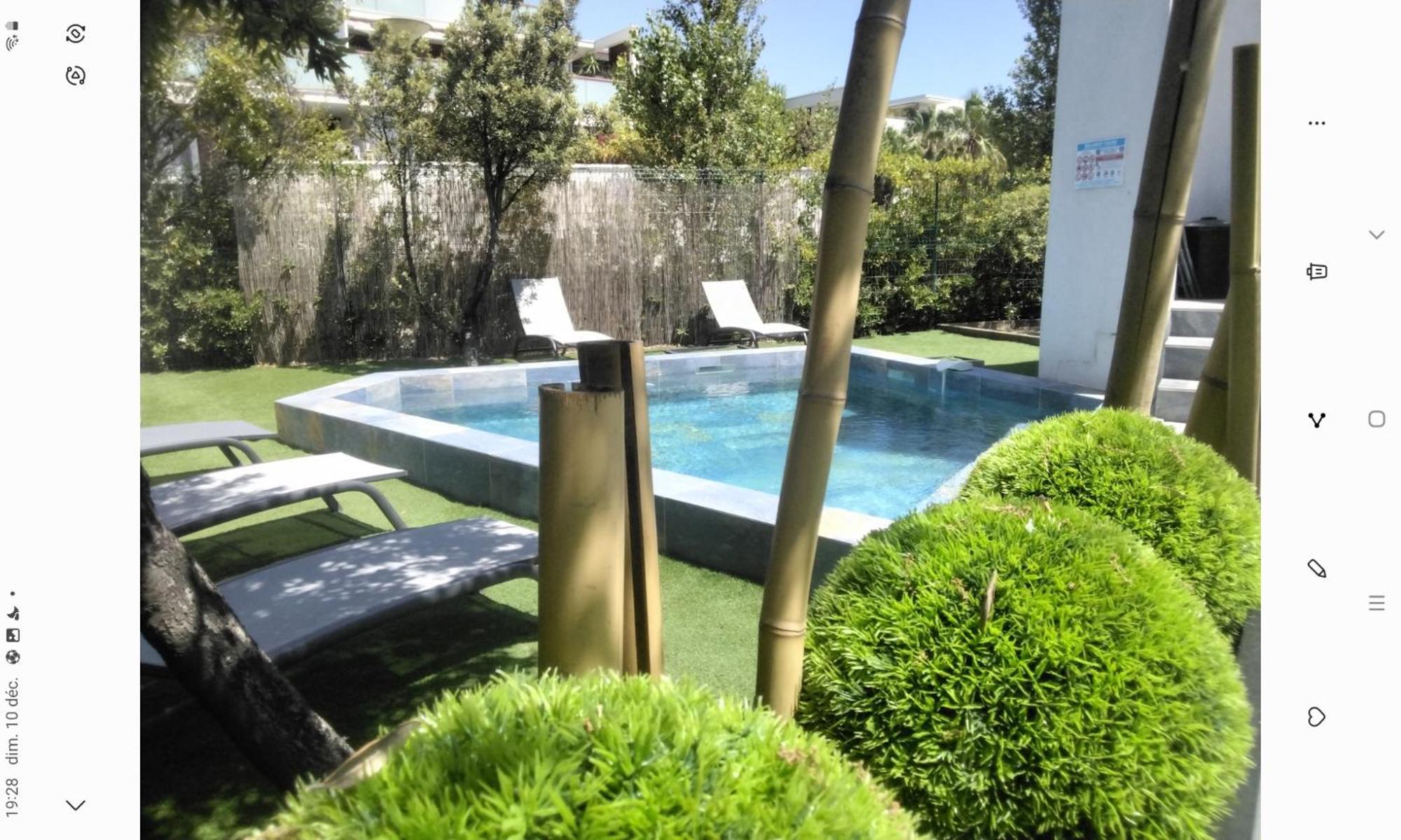 Villa En Bord De Plage Сет Екстериор снимка
